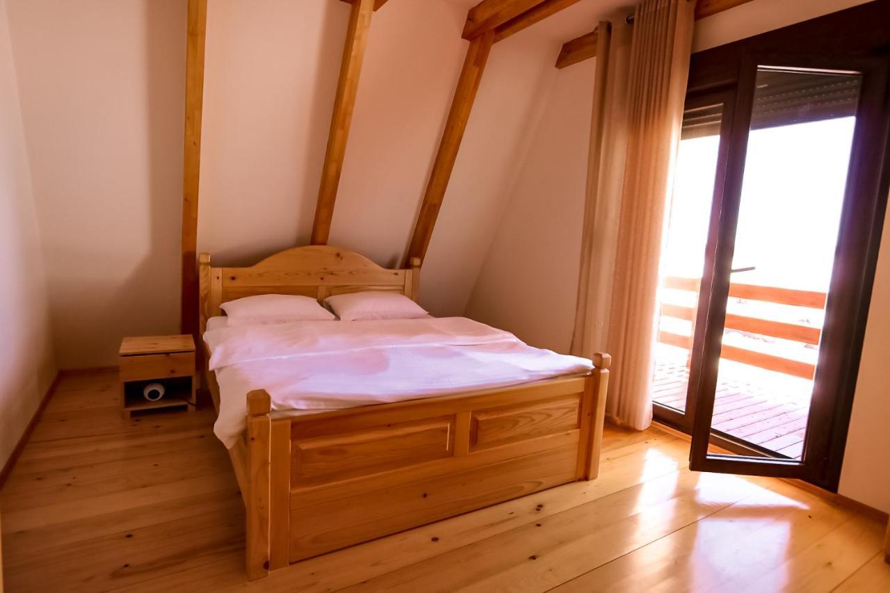Hill View Chalets Žabljak Eksteriør billede